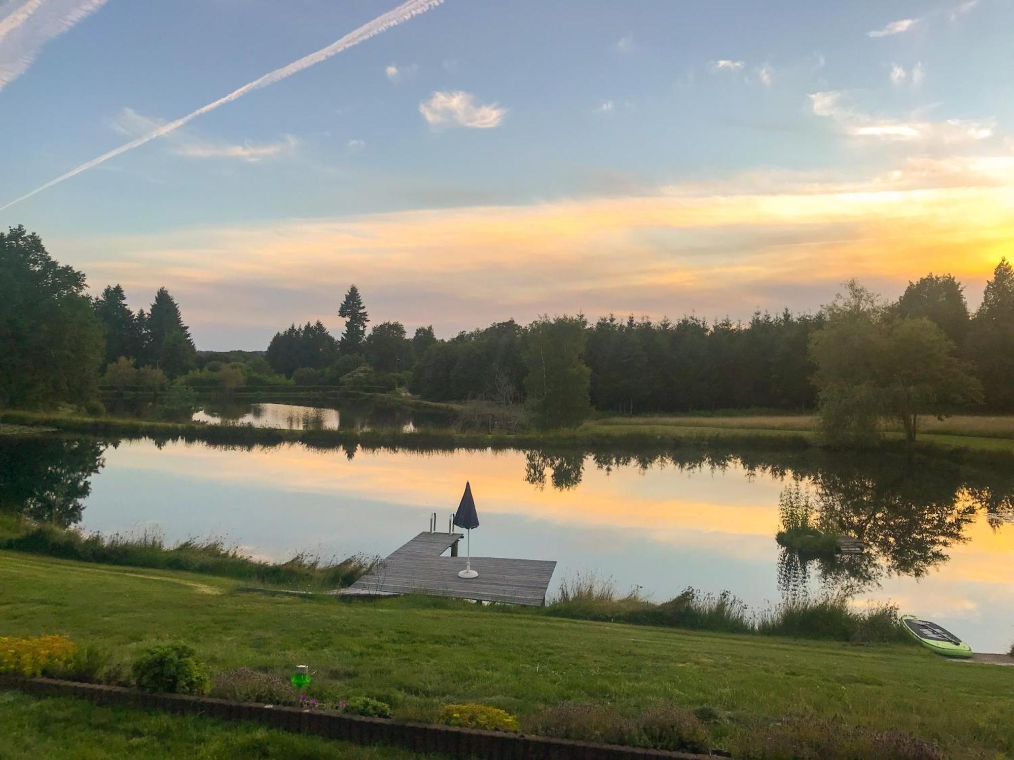 Lieux-Au-Lac Augignac エクステリア 写真